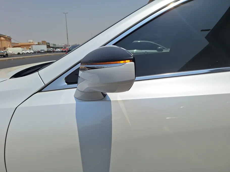 2025 Lexus ES 250 