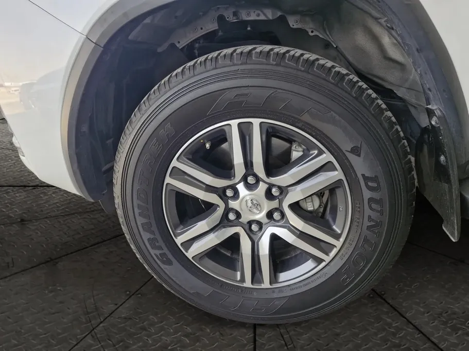 2023 Toyota Fortuner VX 