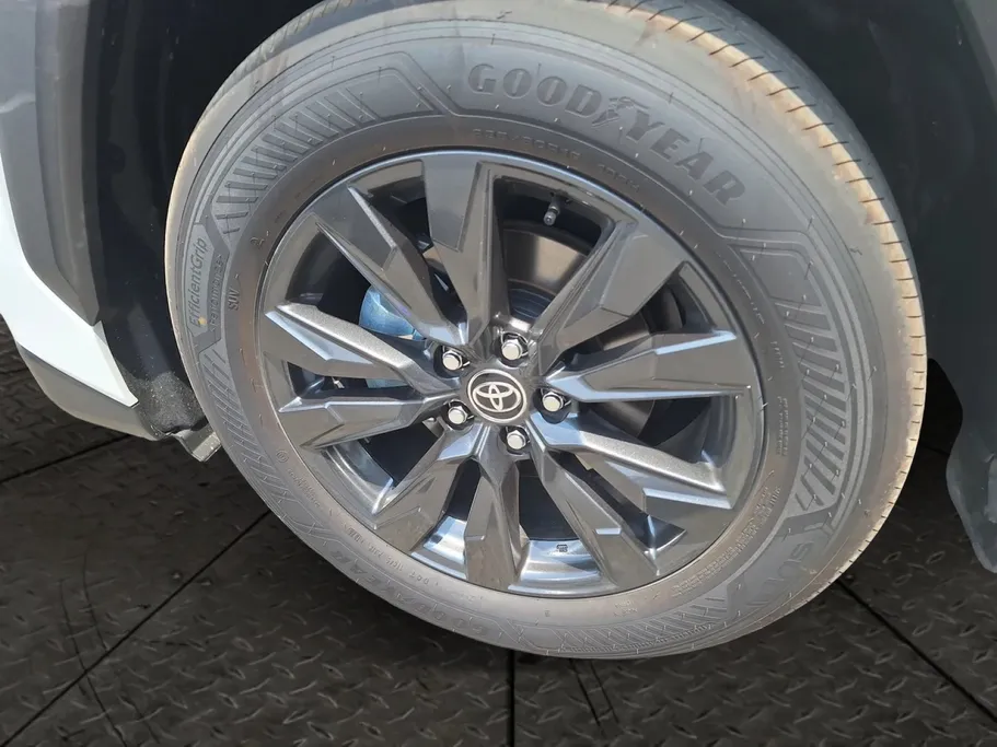 2026 Toyota RAV4 XLE 