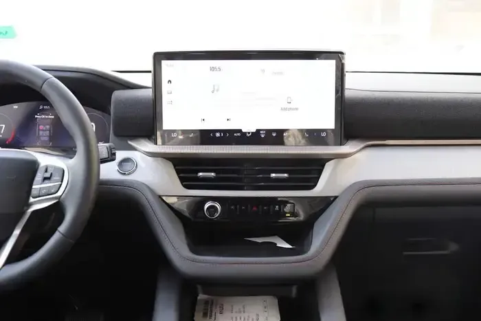 2025 Ford Explorer Active 200A 