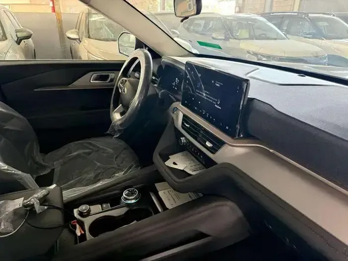 2025 Ford Explorer Active 200A 
