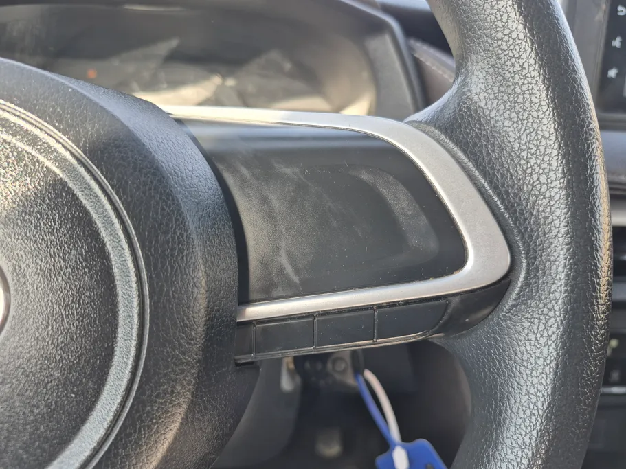 2023 Toyota Yaris  Y 
