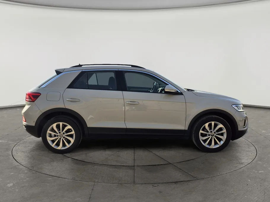 2024 Volkswagen T Roc Life 