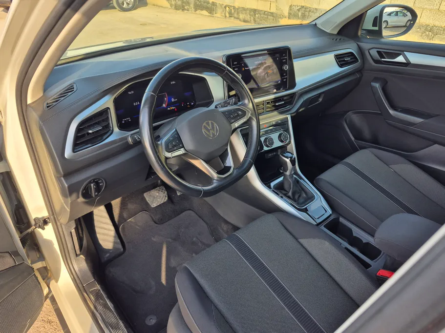 2024 Volkswagen T Roc Life 