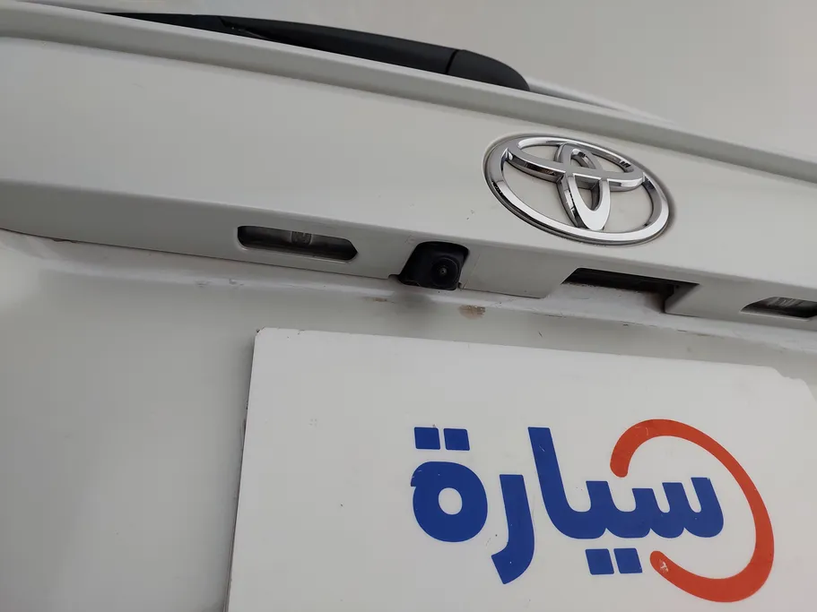 تويوتا راف فور LE 2022 