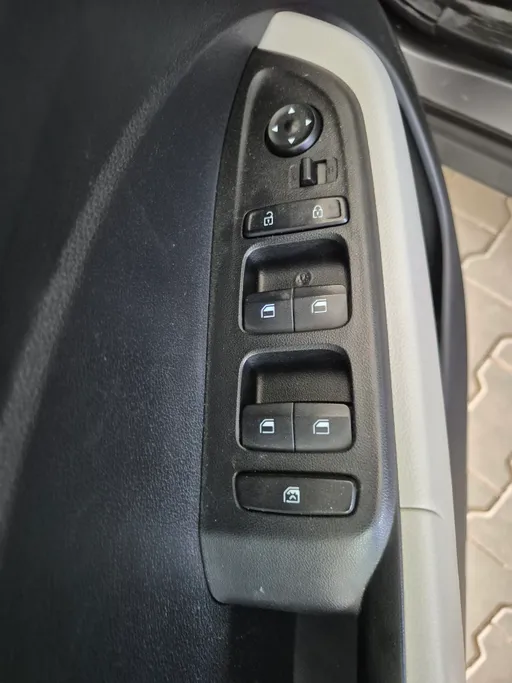 2025 Hyundai Venue Smart 