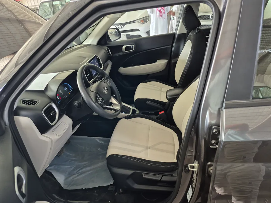 2025 Hyundai Venue Smart 