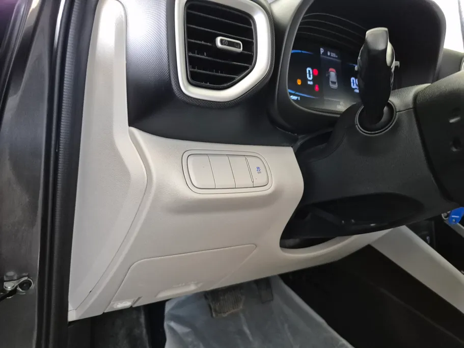 2025 Hyundai Venue Smart 
