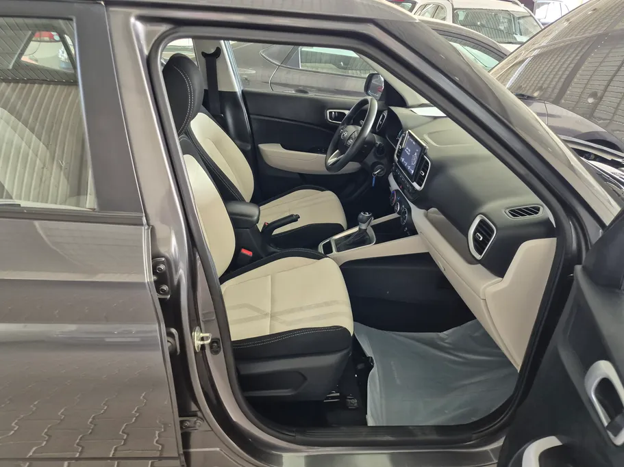 2025 Hyundai Venue Smart 