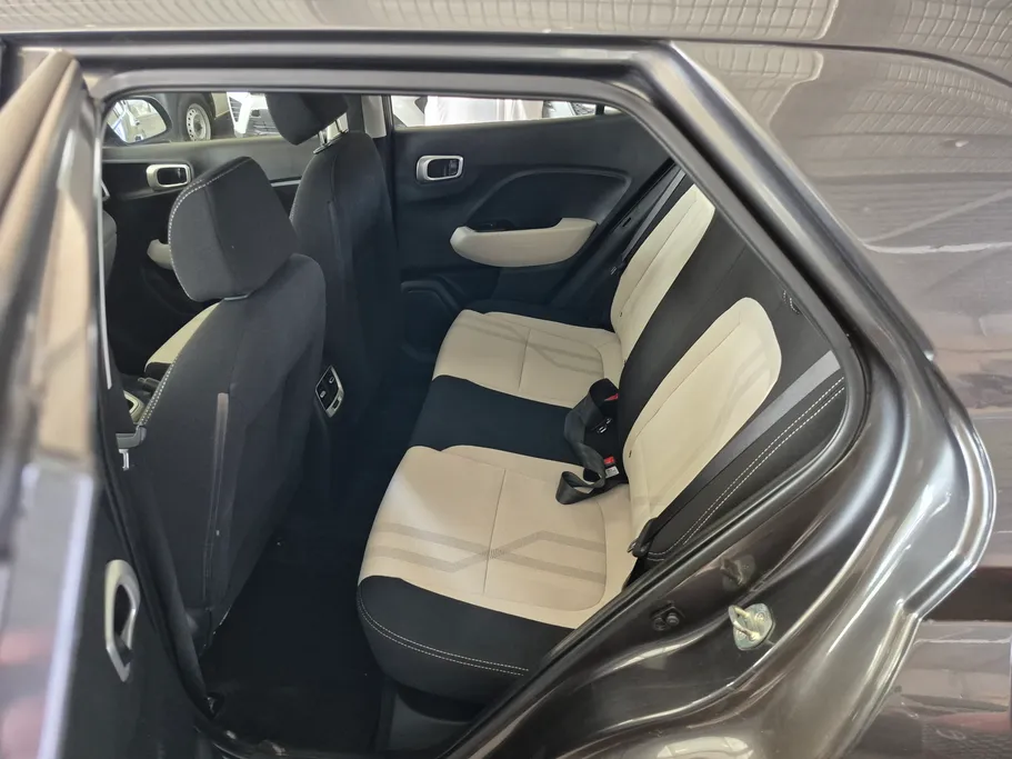 2025 Hyundai Venue Smart 