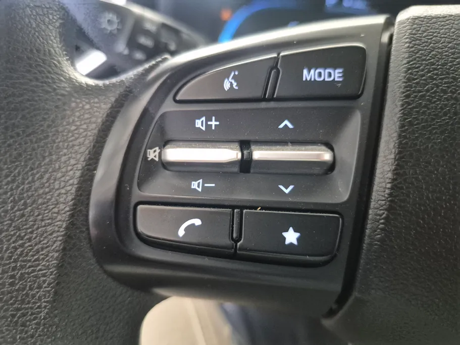 2025 Hyundai Venue Smart 
