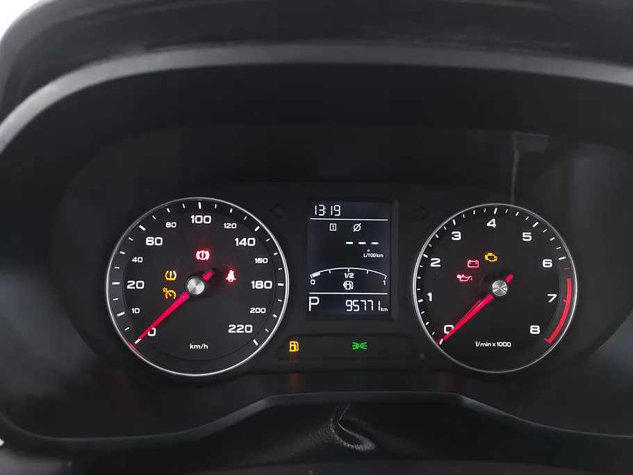 ام جي 5 STD 2023 