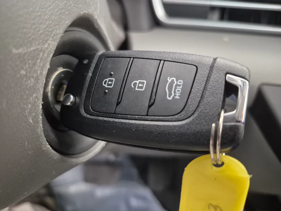 2025 Hyundai Elantra Fleet 