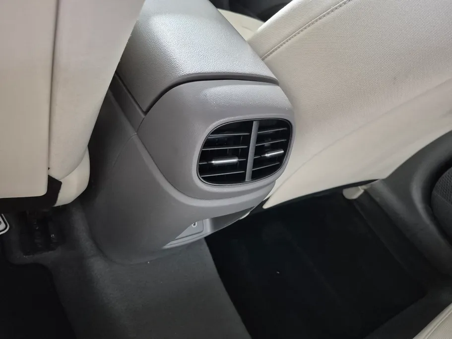 2025 Hyundai Elantra Fleet 