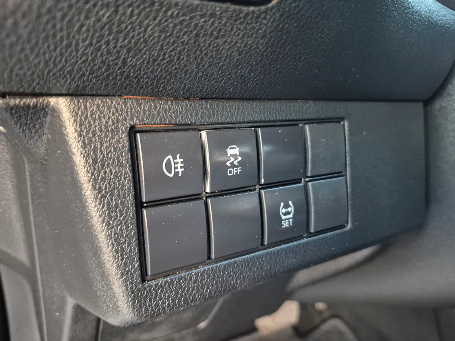 2023 Toyota Yaris  Y 