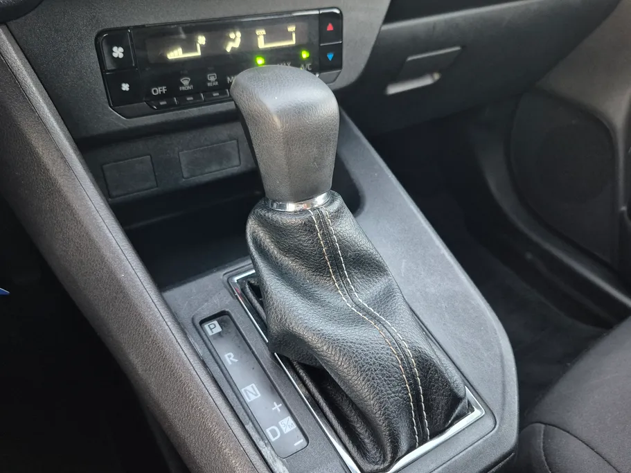 2023 Toyota Yaris  Y 