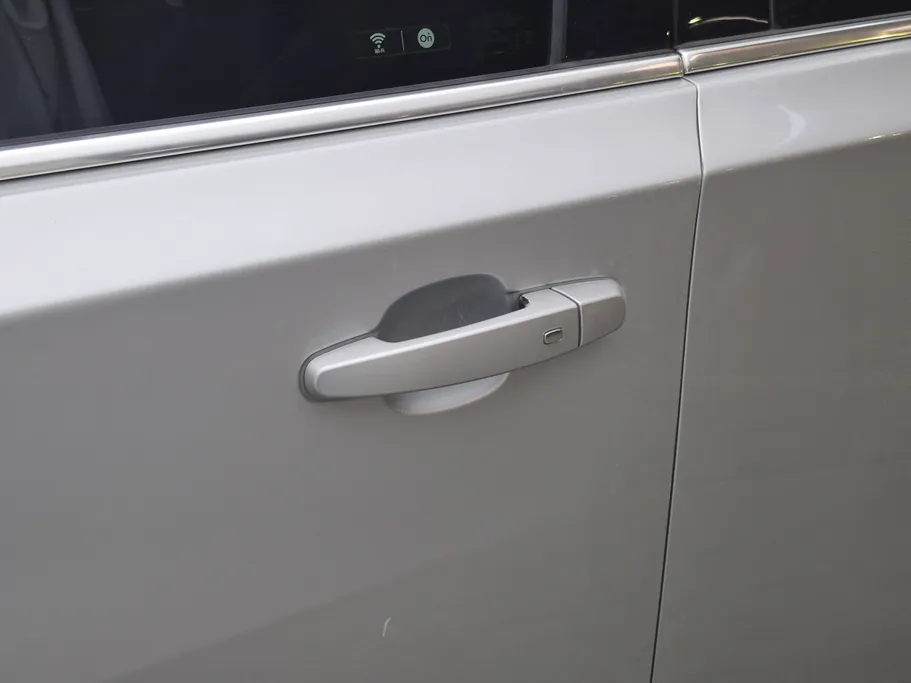 2022 Chevrolet Traverse LT 