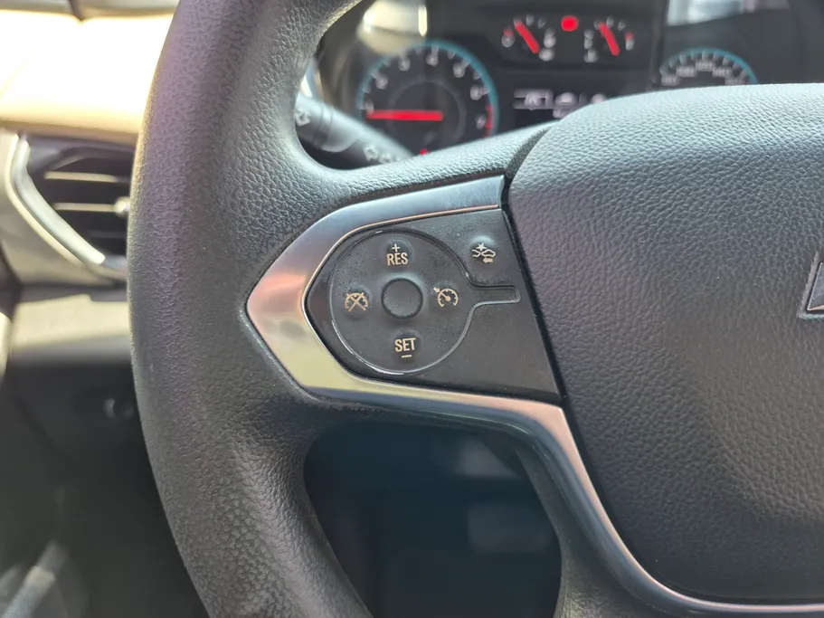 2022 Chevrolet Traverse LT 