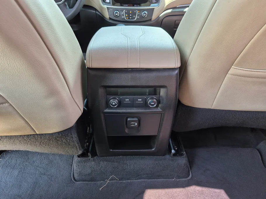 2022 Chevrolet Traverse LT 