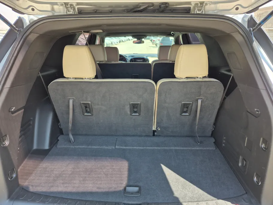 2022 Chevrolet Traverse LT 