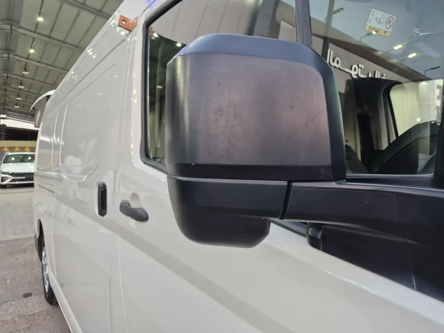 2022 Toyota Haice بضاعة سقف عالي 