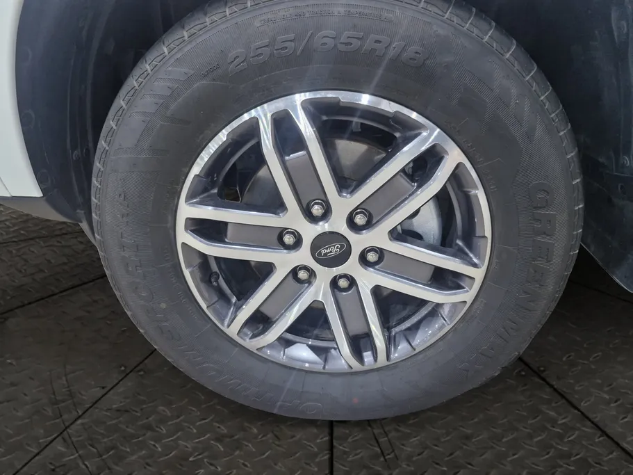 2025 Ford Everest XLS 