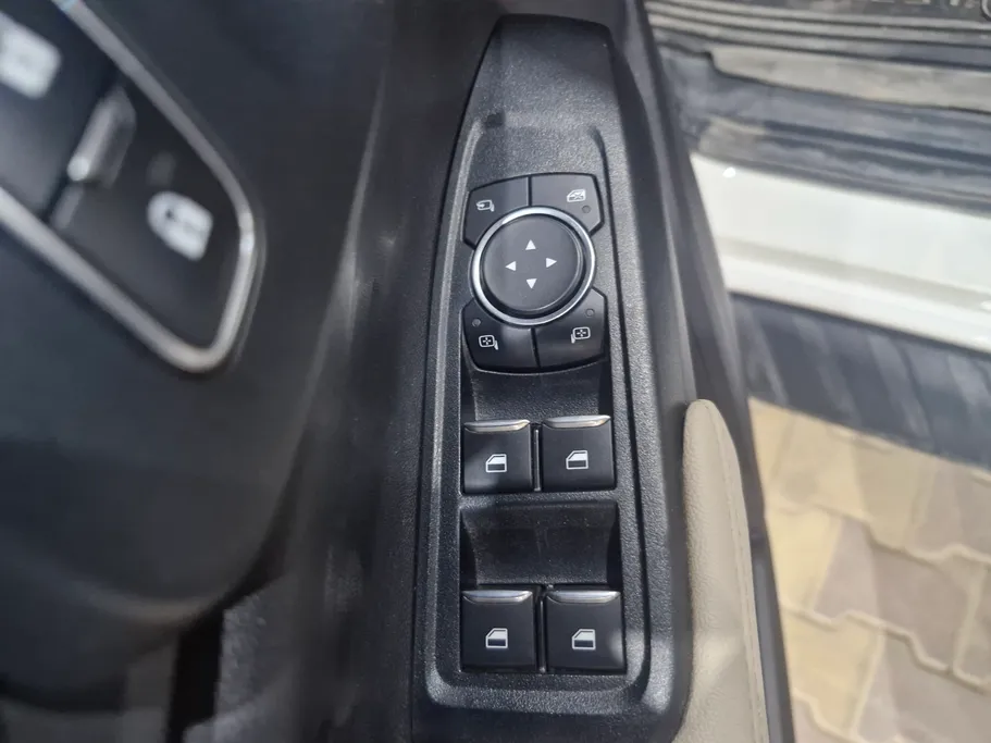 2025 Ford Everest XLS 