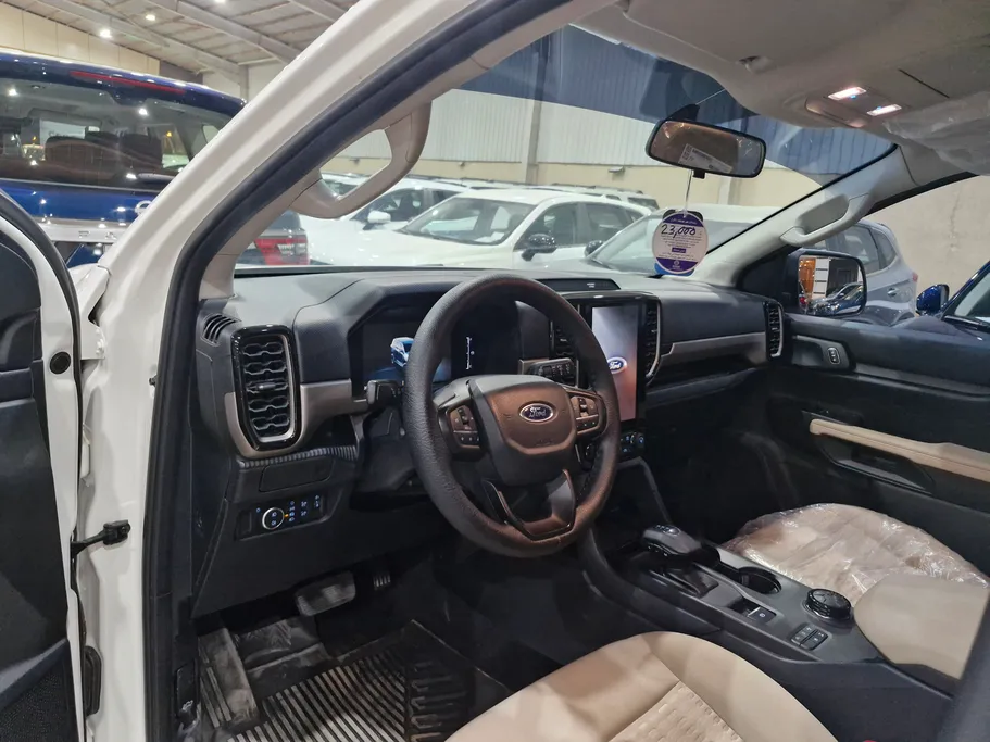 2025 Ford Everest XLS 