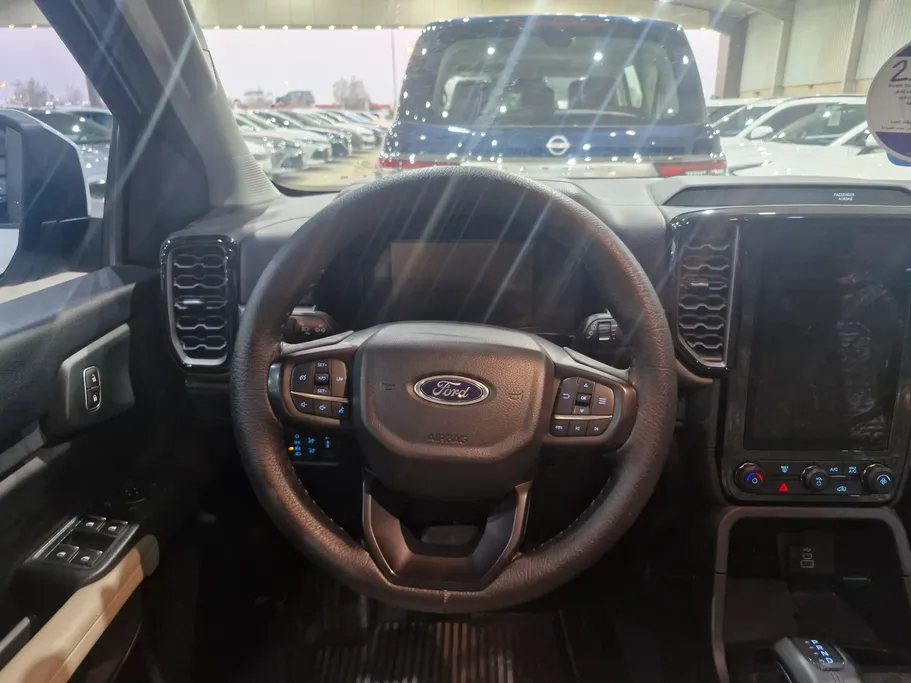 2025 Ford Everest XLS 