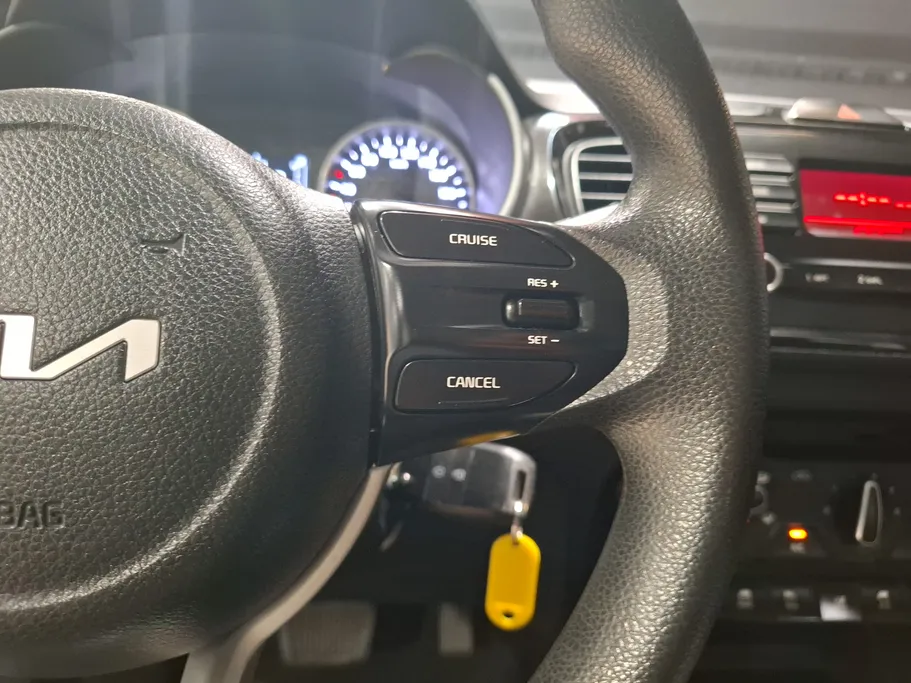 2025 Kia Pegas LX 