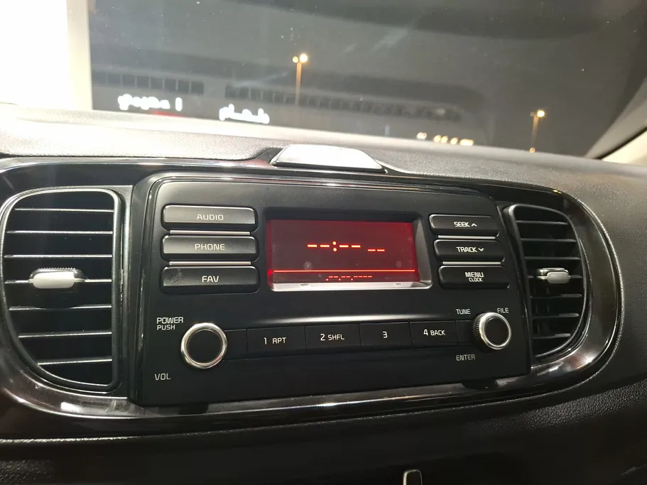 2025 Kia Pegas LX 