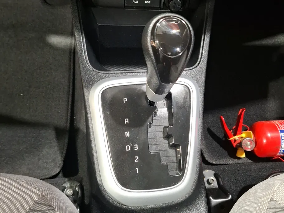 2025 Kia Pegas LX 