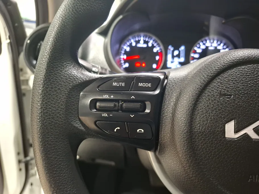 2025 Kia Pegas LX 