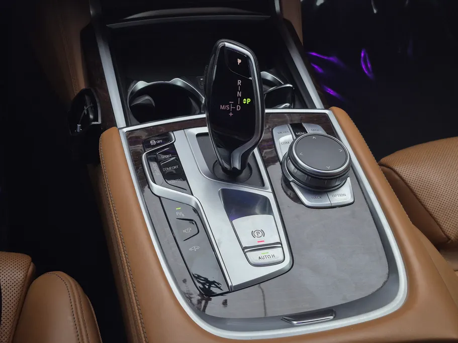 2021 BMW 7 Series 730Li 