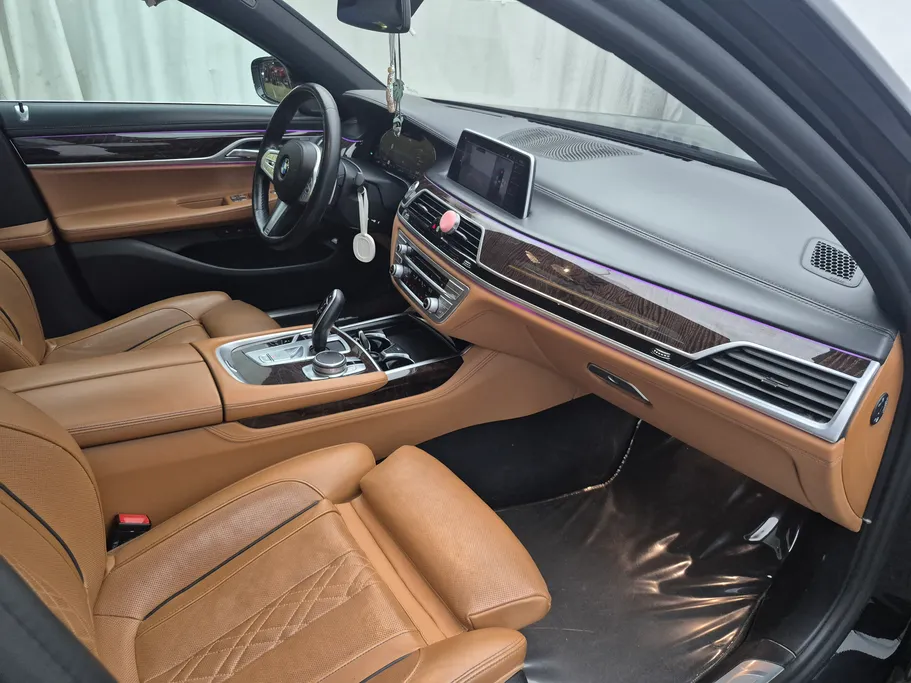 2021 BMW 7 Series 730Li 