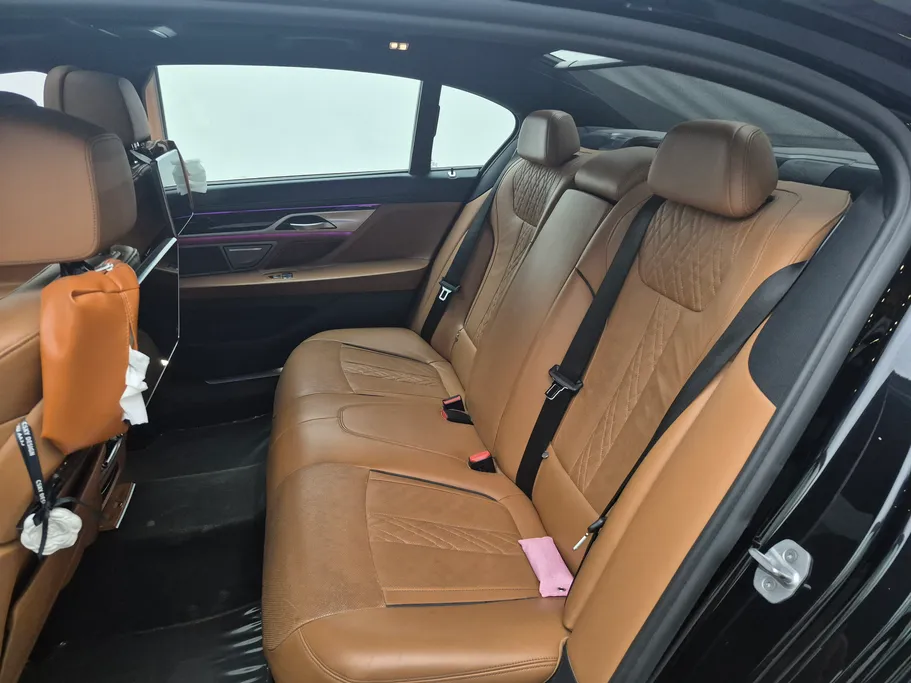 2021 BMW 7 Series 730Li 