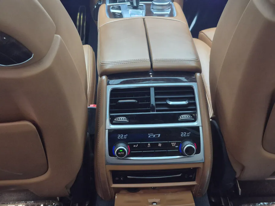 2021 BMW 7 Series 730Li 