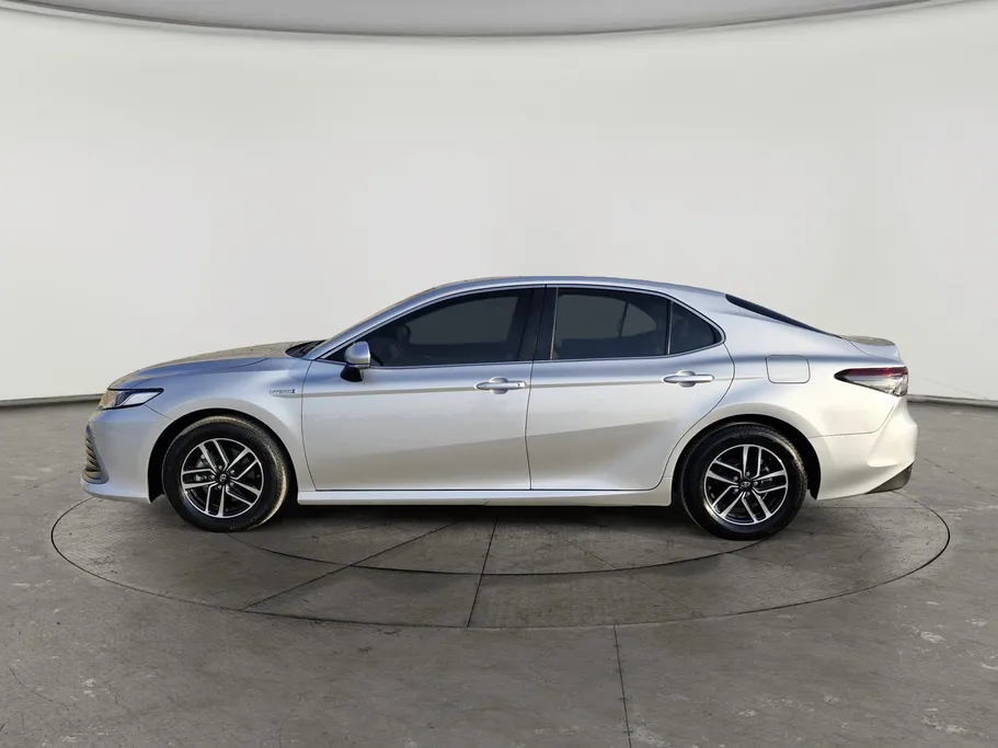 2024 Toyota Camry  LE HEV 