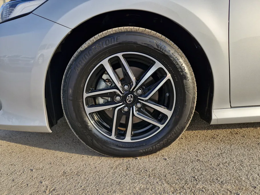 2024 Toyota Camry  LE HEV 