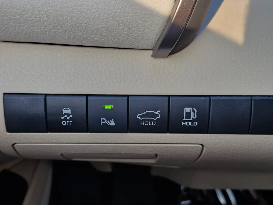 2024 Toyota Camry  LE HEV 