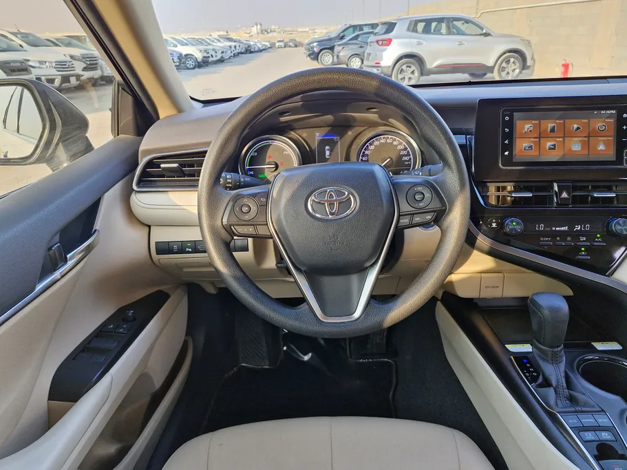 2024 Toyota Camry  LE HEV 