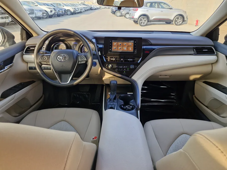 2024 Toyota Camry  LE HEV 