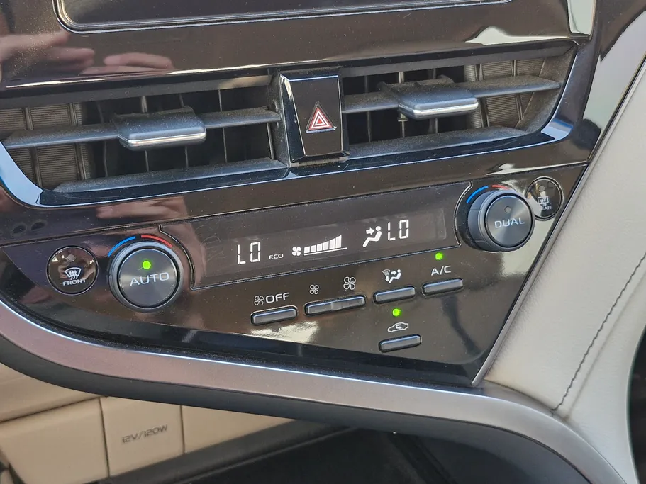 2024 Toyota Camry  LE HEV 