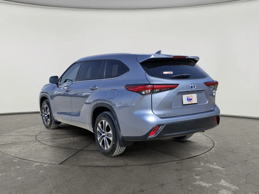 2023 Toyota Highlander GLE 