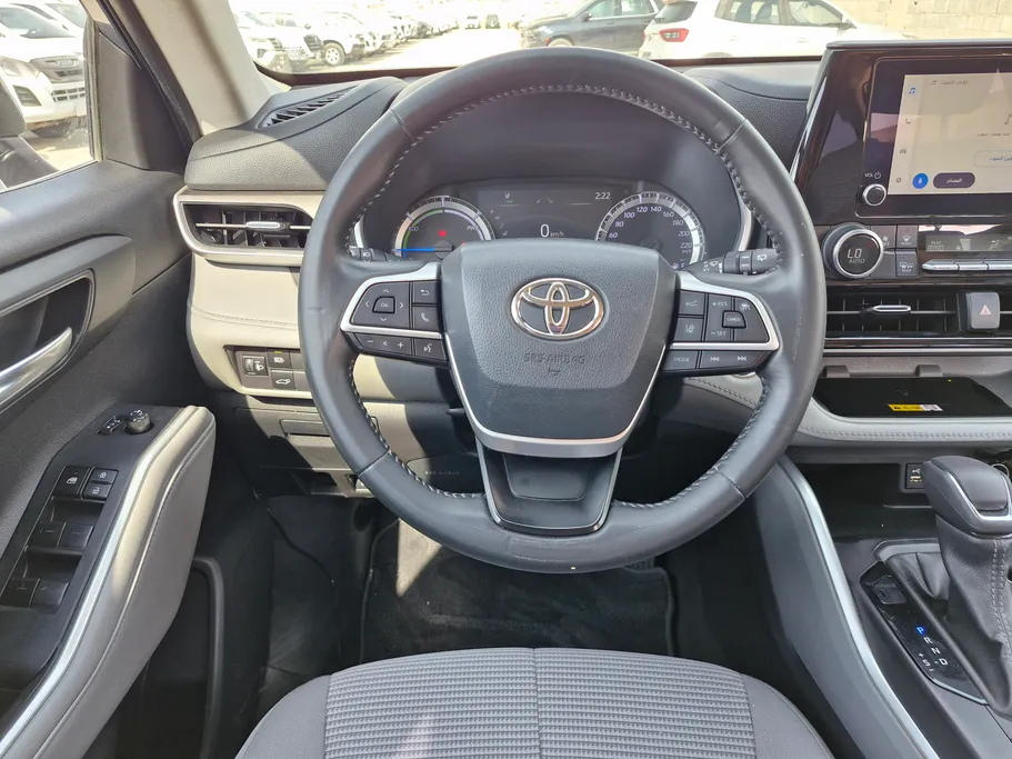2023 Toyota Highlander GLE 