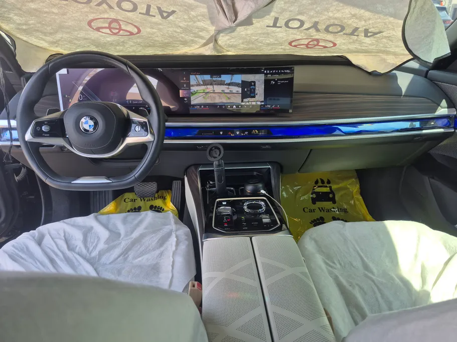 بي ام دبليو الفئة السابعة 735i 2026 