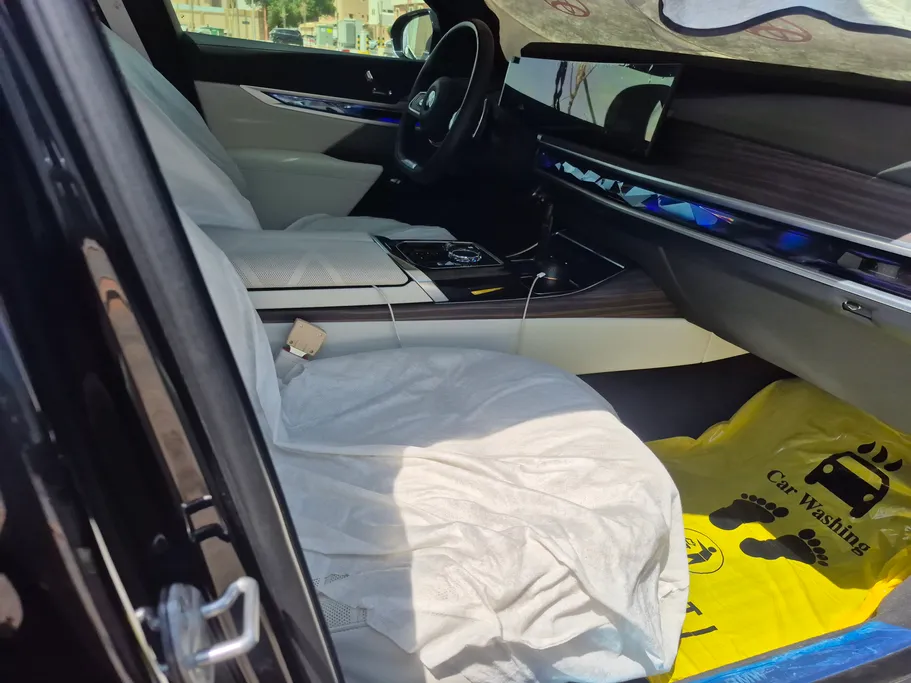 بي ام دبليو الفئة السابعة 735i 2026 