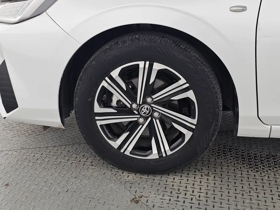 2023 Toyota Yaris  Y Plus 