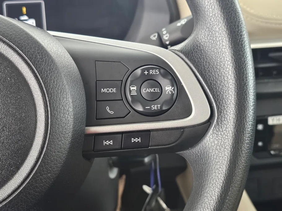2023 Toyota Yaris  Y Plus 