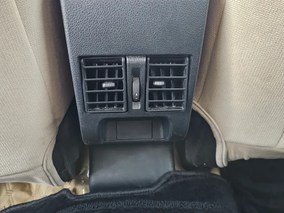 2023 Toyota Yaris  Y Plus 